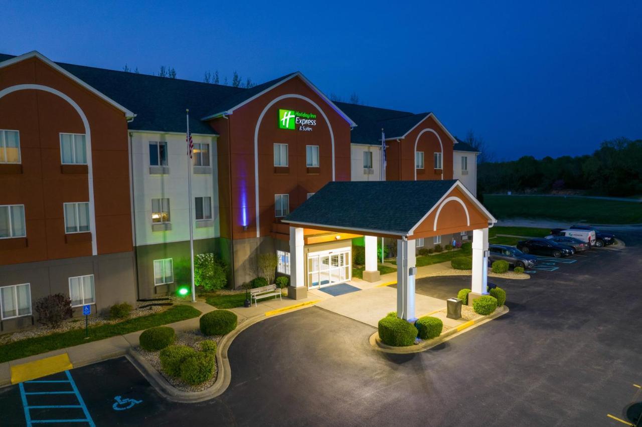 Holiday Inn Express Hotel & Suites Bedford By Ihg Kültér fotó