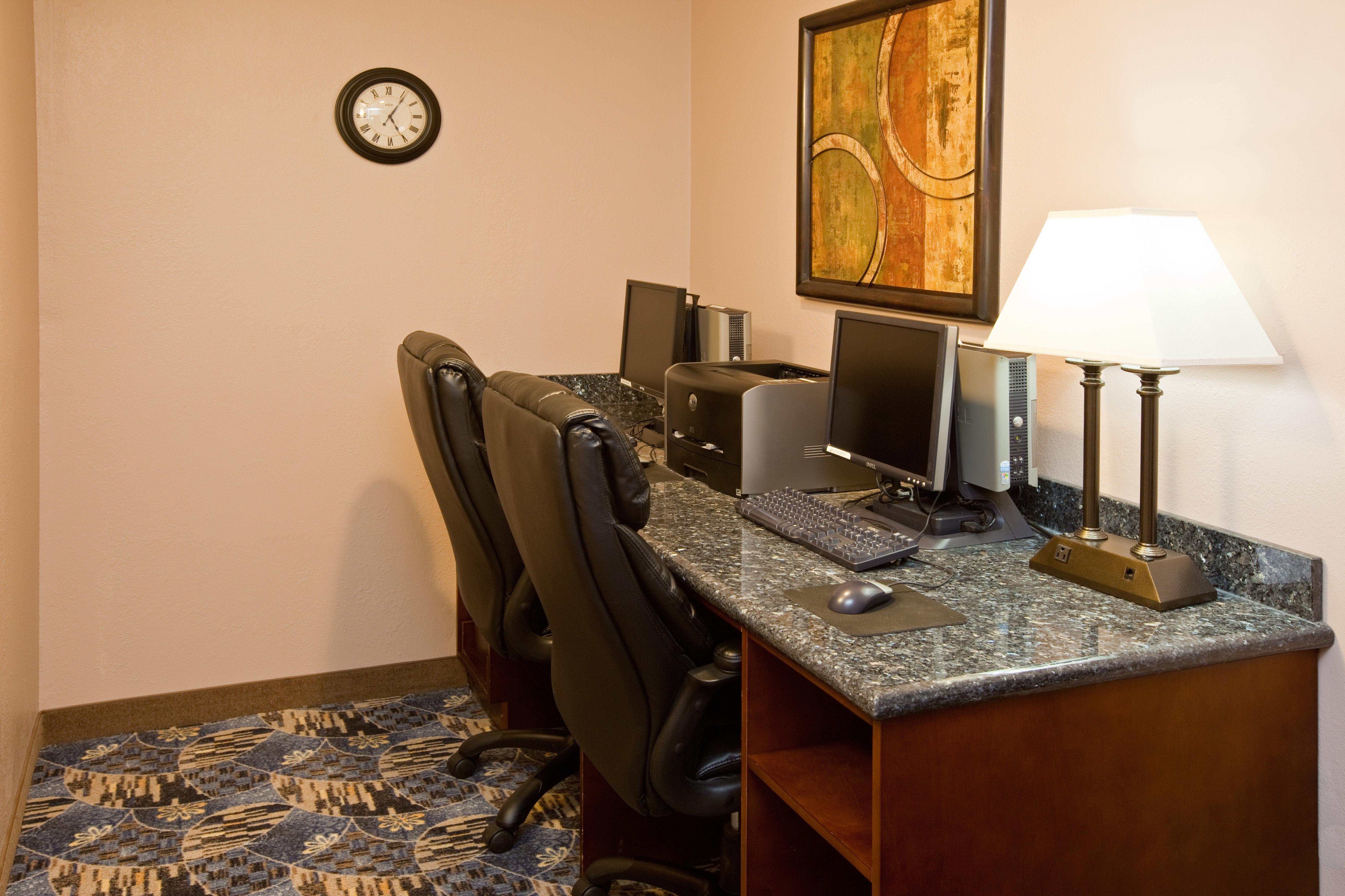 Holiday Inn Express Hotel & Suites Bedford By Ihg Kültér fotó