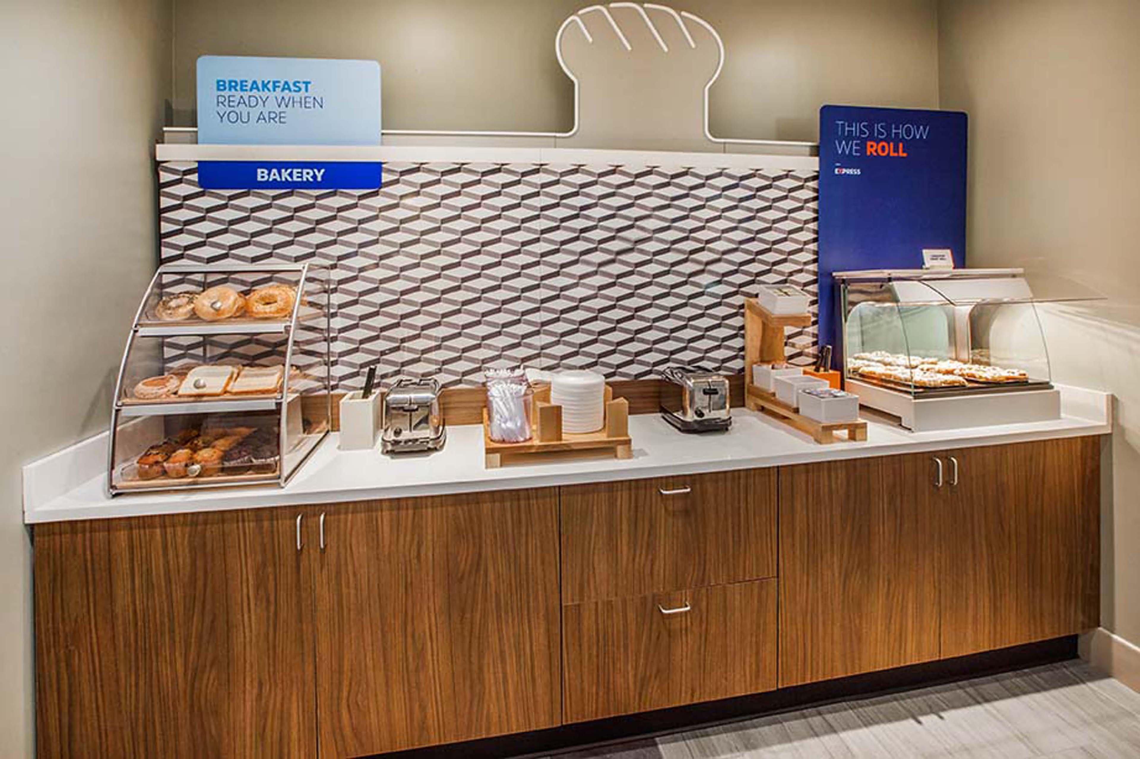 Holiday Inn Express Hotel & Suites Bedford By Ihg Kültér fotó