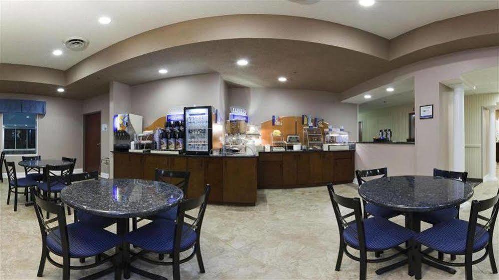 Holiday Inn Express Hotel & Suites Bedford By Ihg Kültér fotó